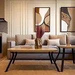 Cozy & Modern Apartment With Rooftop Gym Great Casablanca Location
