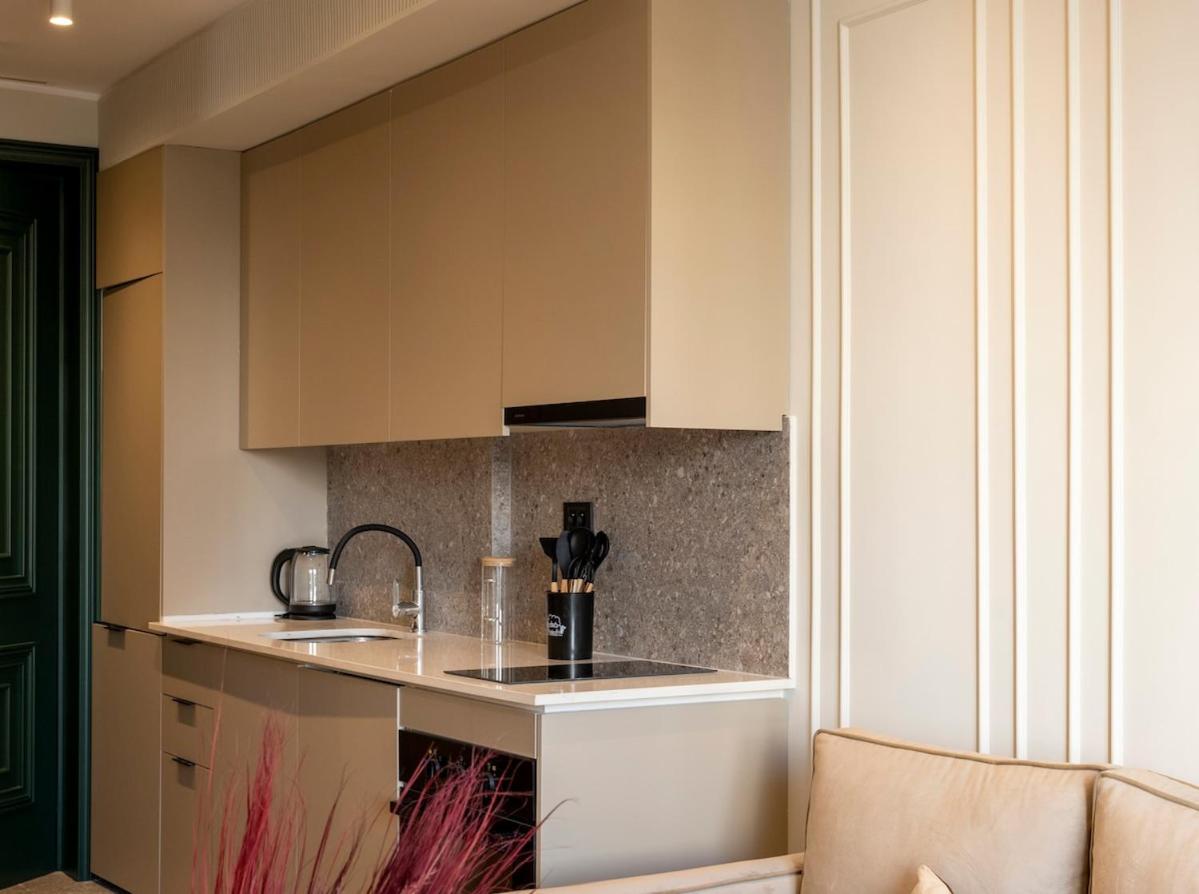 Cozy & Modern With Rooftop Gym Great Location Apartment Casablanca