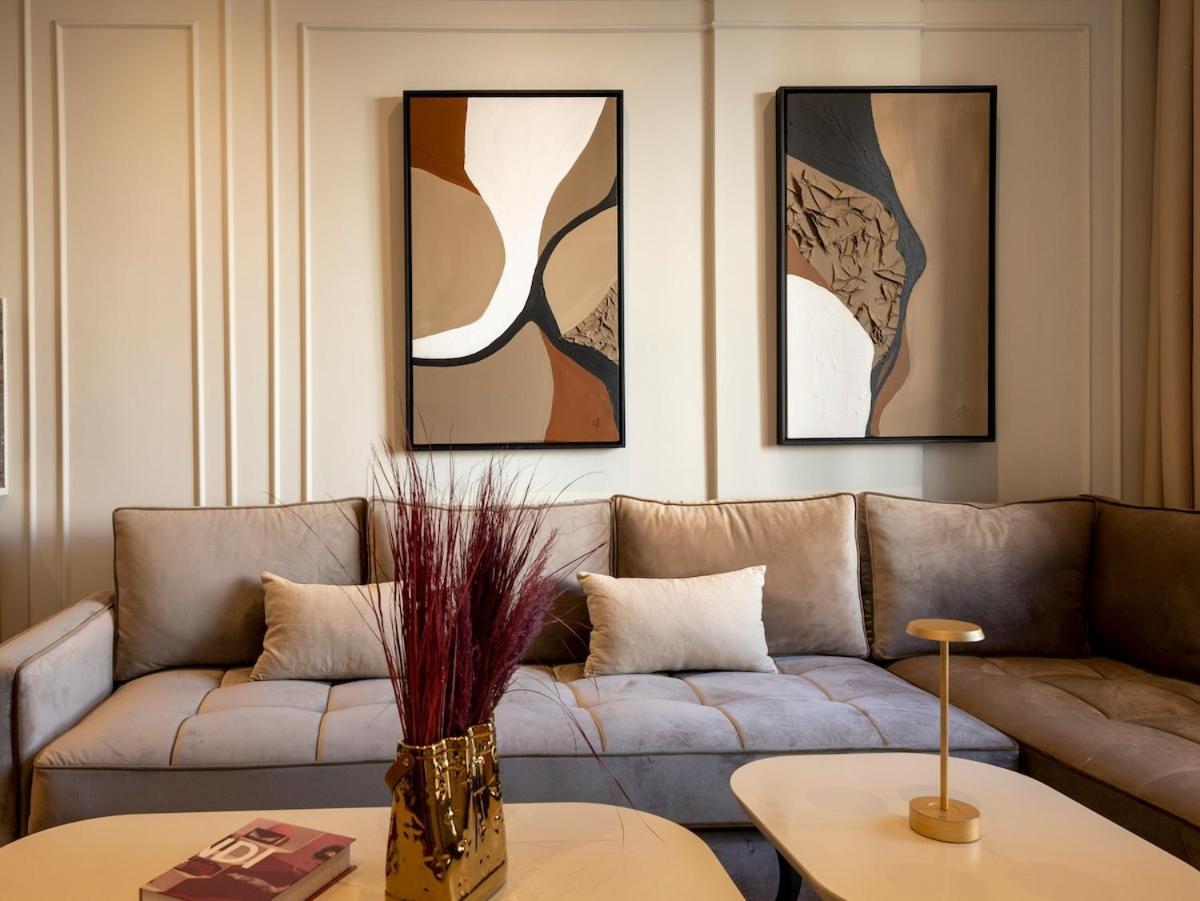 Cozy & Modern With Rooftop Gym Great Location Apartment Casablanca